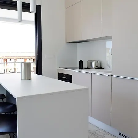 Luxury - Hadrie D *